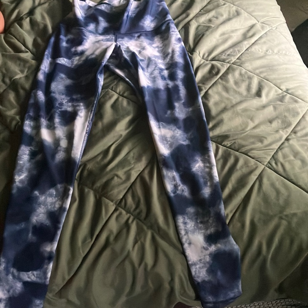 Silky leggings